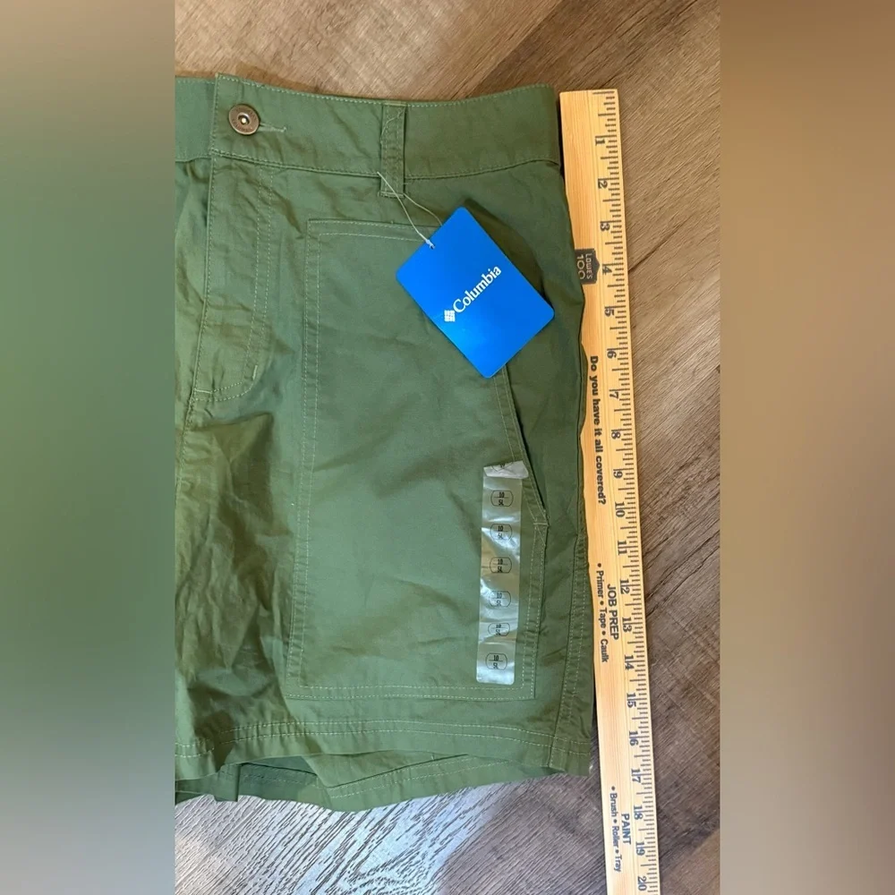 Columbia Holly Hideaway Washed Out Shorts Size 10πππππ - Picture 11 of 12